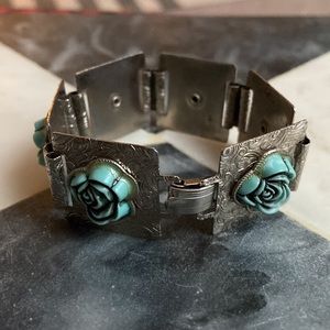 Vintage clasp bracelet